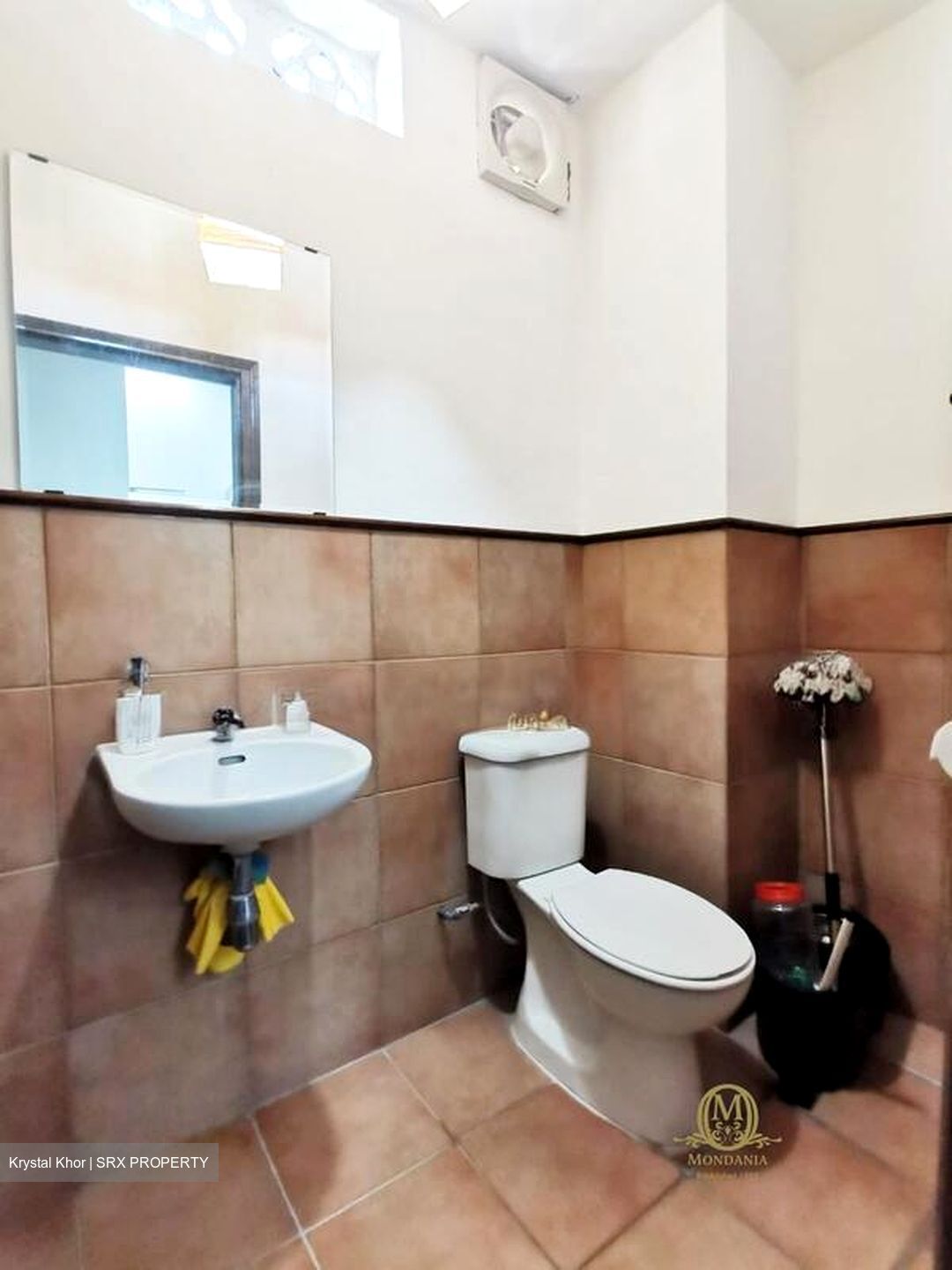 100 Am (D2), Office #517811231